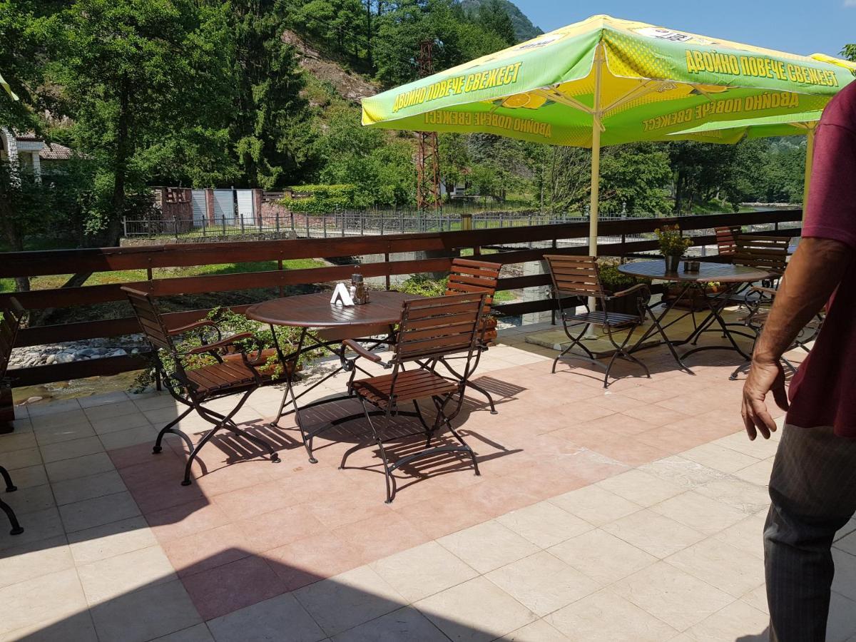Семеен Хотел Федора Ribaritsa Exterior foto